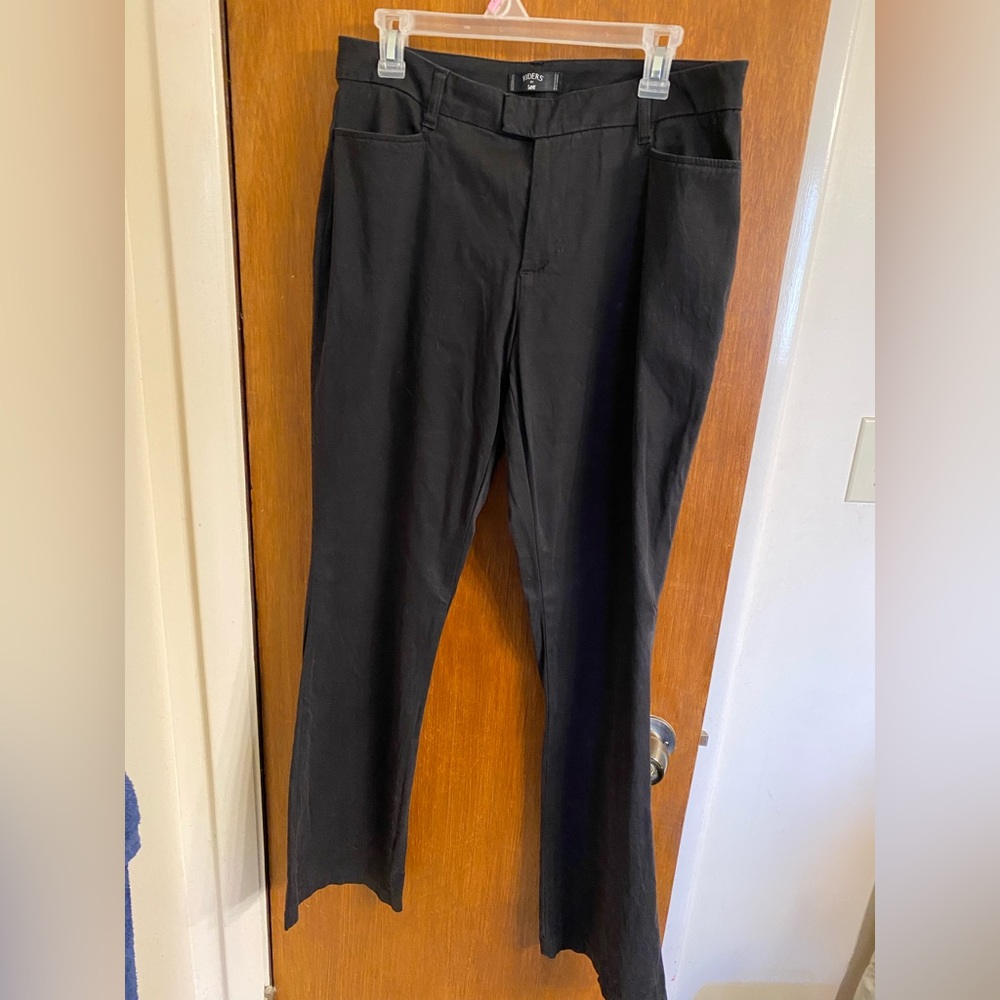 Ladies size 12L boot cut Riders by Lee pants black, gently used condition